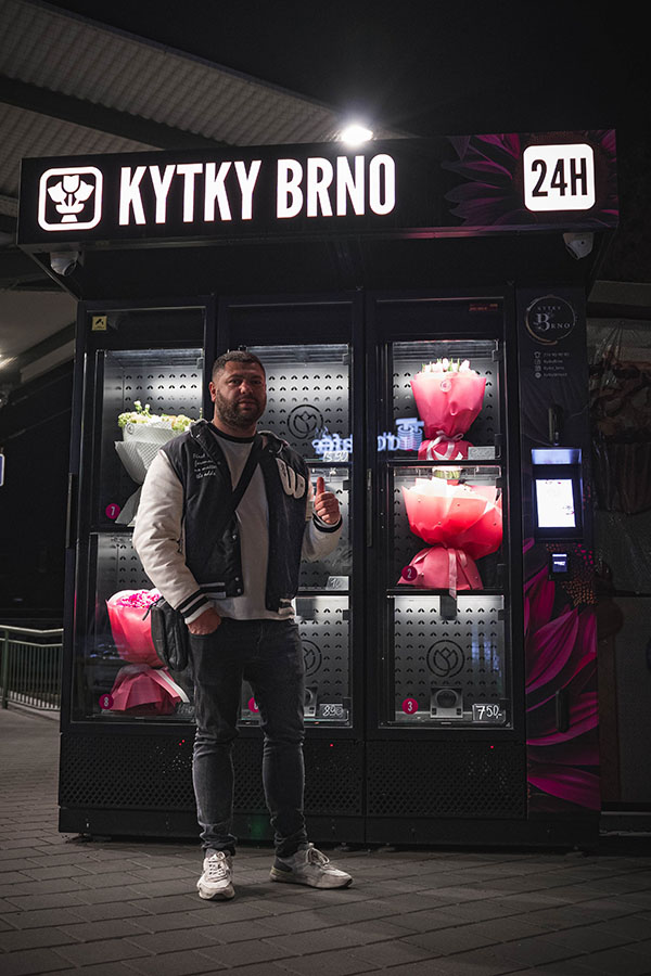 Flower vending machine Kytky Brno